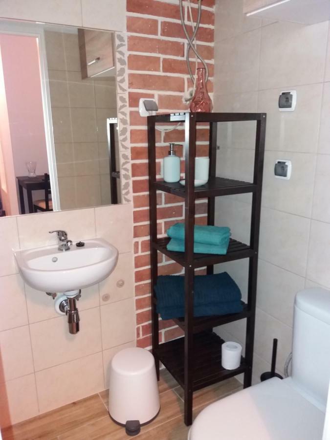 Klimatyczny Apartament Cracóvia Exterior foto